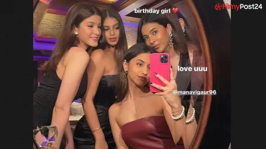 Suhana Khan Poses for a Hot Mirror Selfie With Shanaya Kapoor, Alia Chhiba and Manavi Gaur (View Pic)