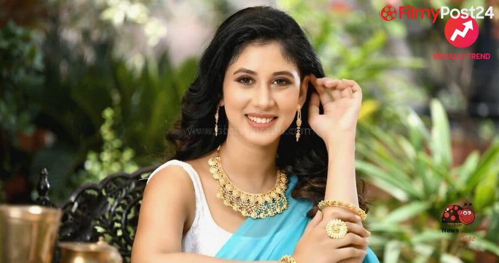 Aditi Bhadra Wiki, Biography, Age, Household, Pictures
