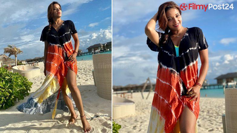 Bhojpuri Actress Monalisa Places On an Eye-Popping Show in Attractive Tie-Dye Bikini Cowl Up in Scorching New Pics From Her Maldives Vacay