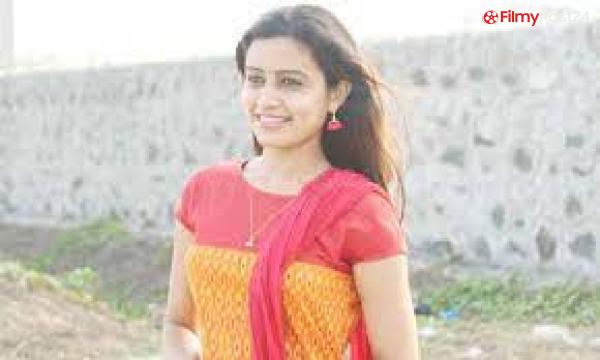 VJ Sangeetha Wiki, Biography, Age, Serials, TV Shows, Images