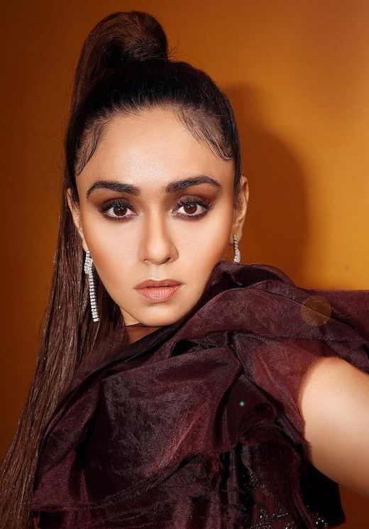 Amruta Khanvilkar