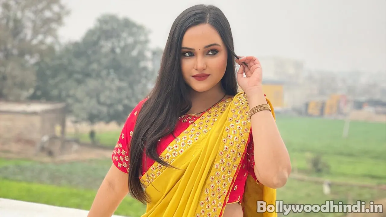 50+ Indian Web Series Actress Name with Photo 2022 2 Aliya Naaz biography