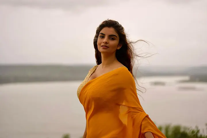 50+ Indian Web Series Actress Name with Photo 2022 19 anveshi jain pics 8 saree